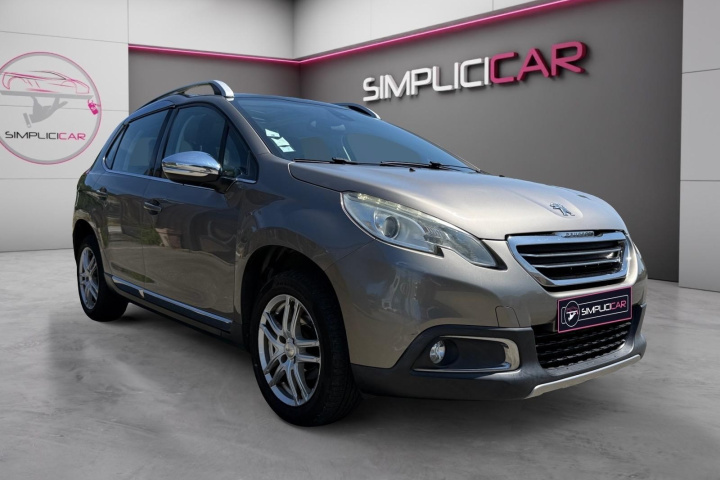 PEUGEOT 2008