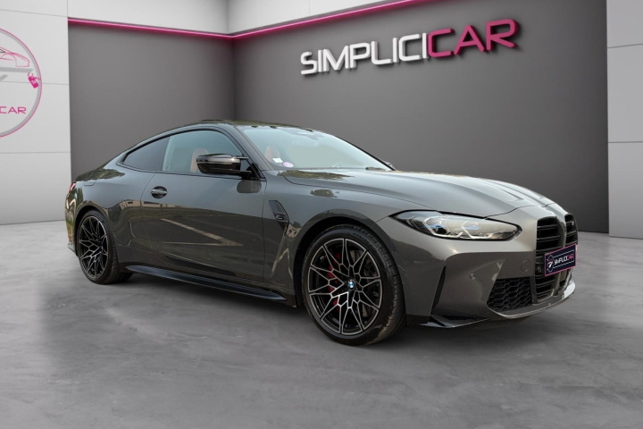 BMW M4 COMPETITION COUPE G82