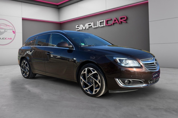 OPEL INSIGNIA SPORTS TOURER