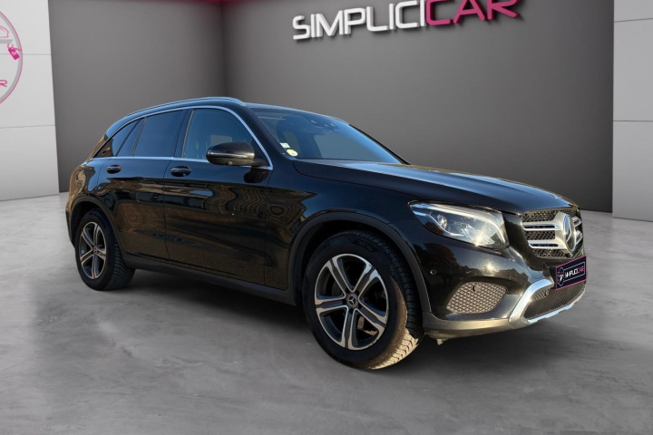 MERCEDES GLC