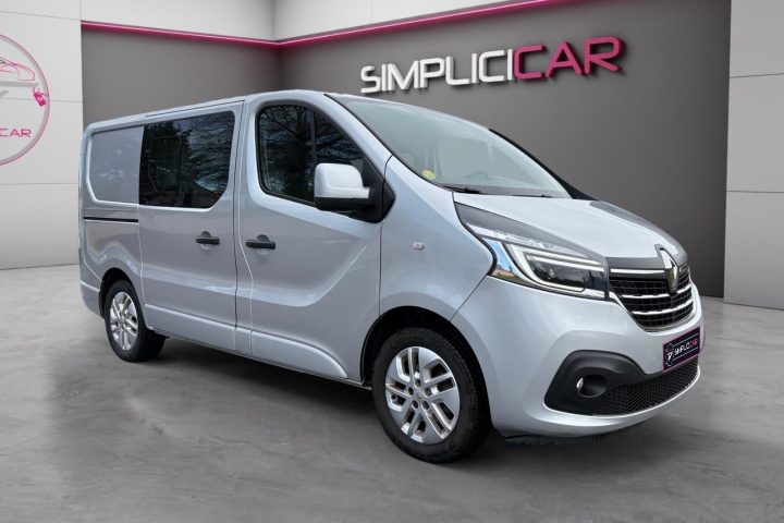 RENAULT TRAFIC FOURGON