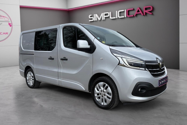 RENAULT TRAFIC FOURGON