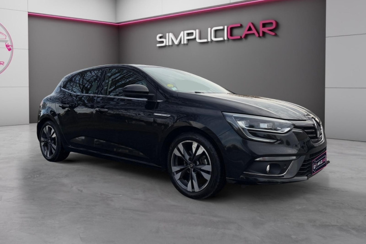 RENAULT MEGANE IV BERLINE