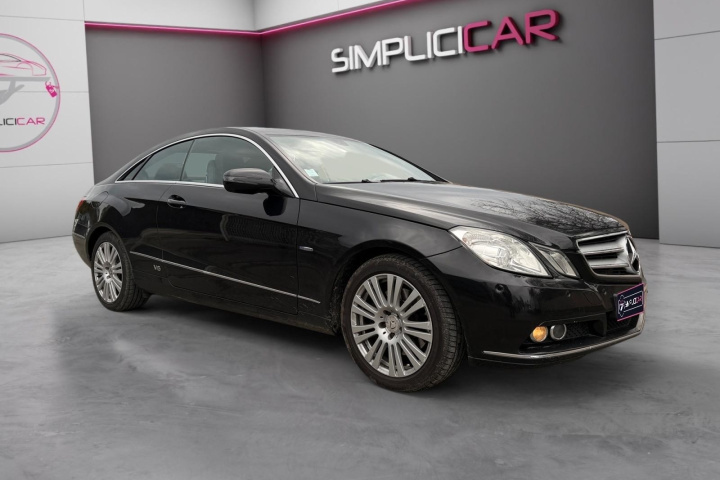 MERCEDES CLASSE E COUPE