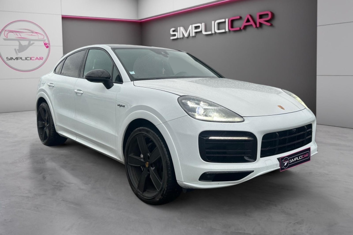 PORSCHE CAYENNE COUPE
