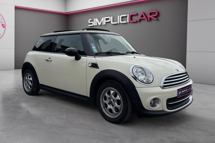 MINI HATCH R56