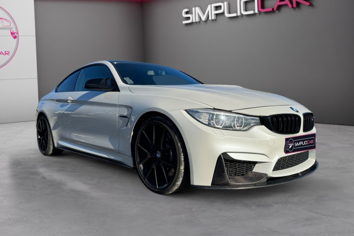 BMW M4 COUPE F82